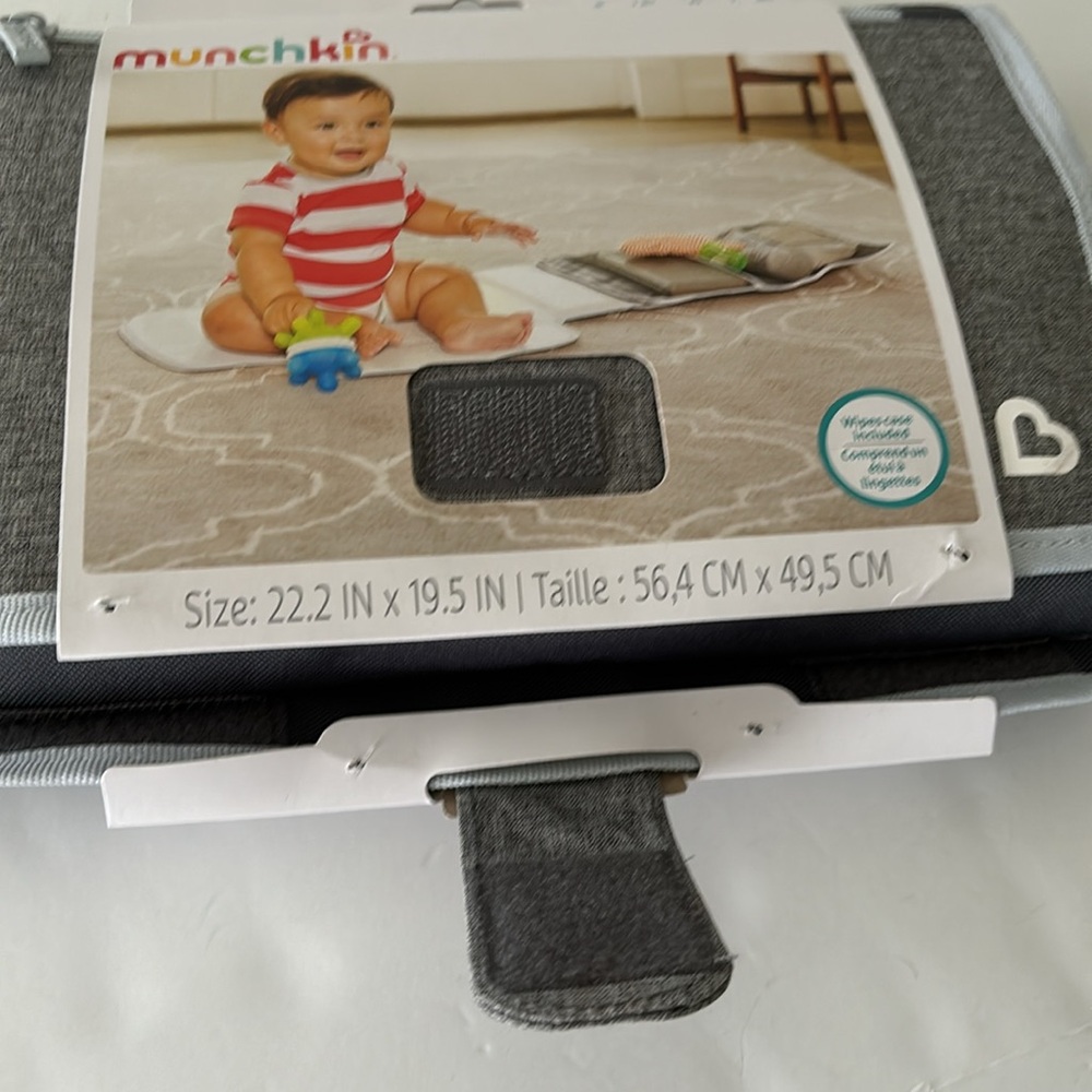 Munchkin Diaper Changing Kit - Picture 15 of 15